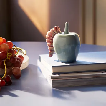 Poppery æble med larvedekoration - Mint-pink - Kähler