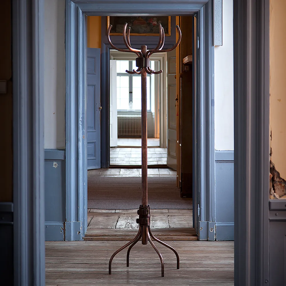 Babe knagerække, Blå-sort læderbælte Källemo