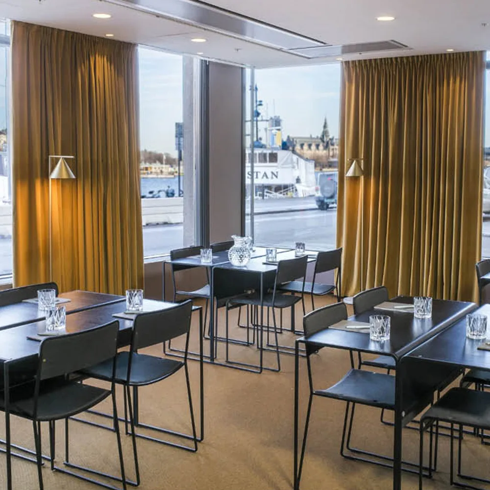 Brokk skrivebord, Sort Källemo