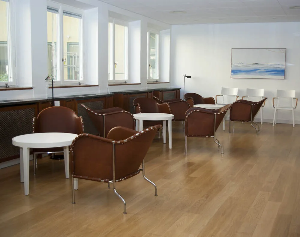 Bruno lænestol, Kærnelæder brun-vintage-kromstel Källemo