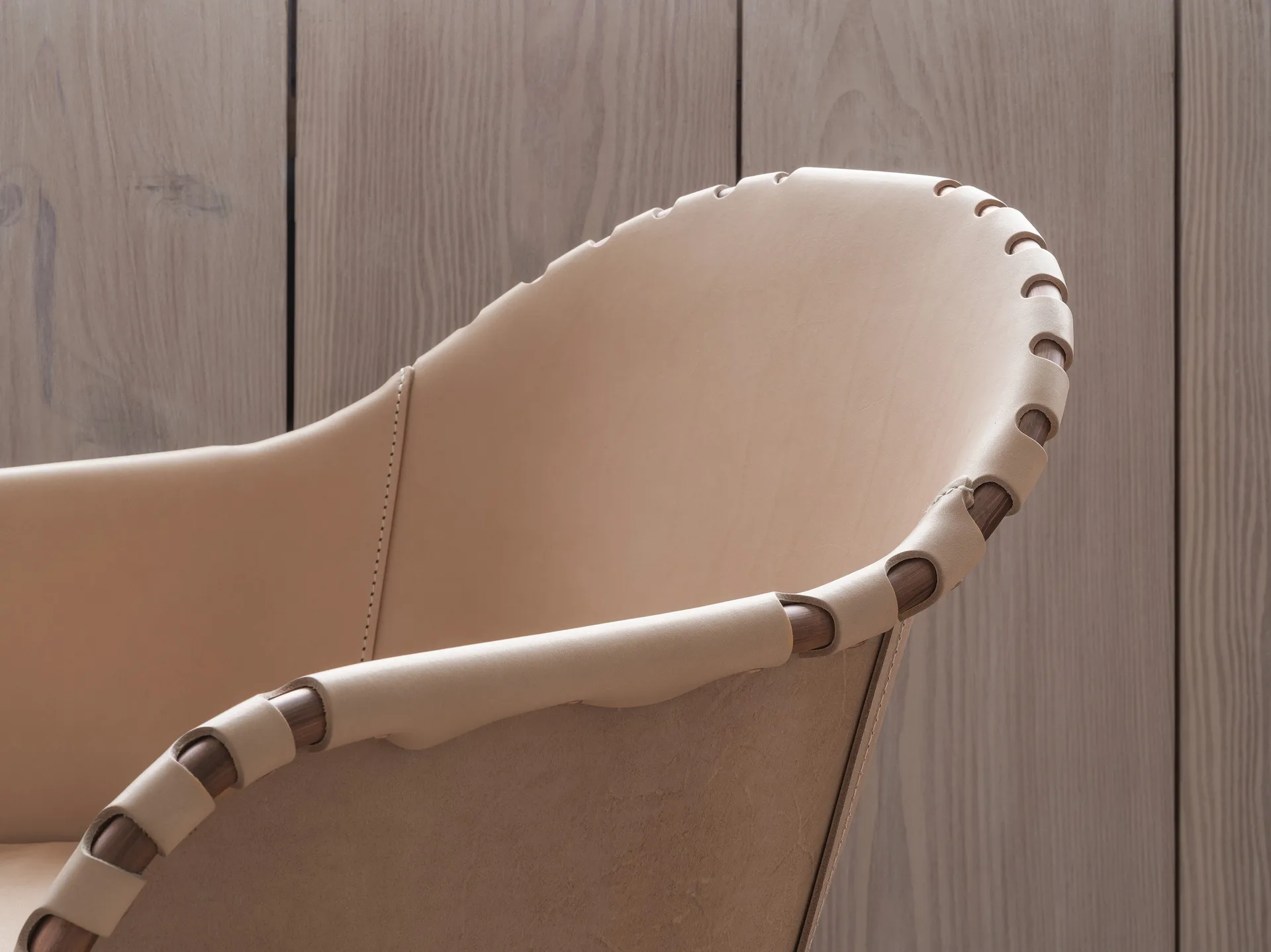 Ingo lænestol, Cigarbrun-mat krom Källemo