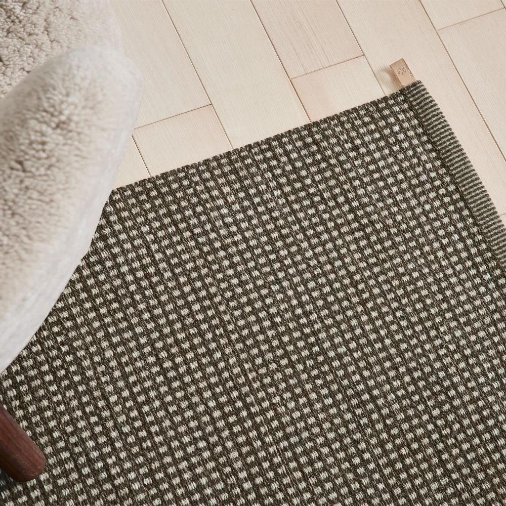 Dot Icon entrétæppe/løber, Dusty green 587 90x250 cm Kasthall