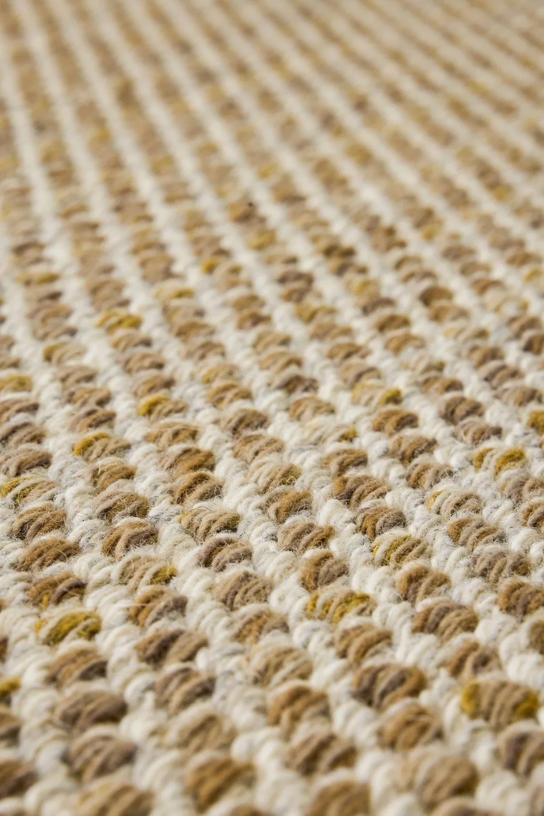 Ori uldtæppe, 870 Honeycomb, 270x270 cm, med backing Kasthall