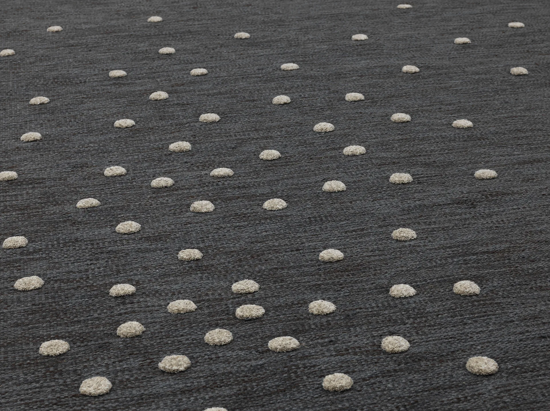 Bula tæppe, Nearly Black, 170x240 cm Kateha