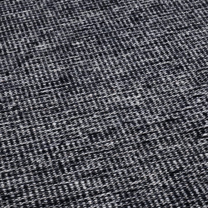 Essa tæppe - black, 170x240 cm - Kateha