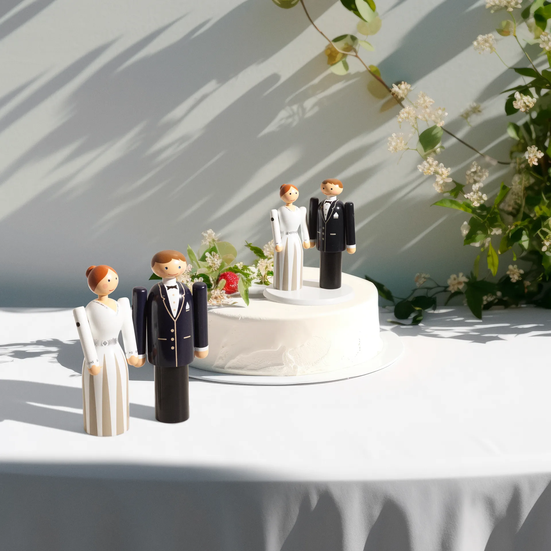 Kay Bojesen brud, Blå-sort-hvid, 12 cm Kay Bojesen Denmark