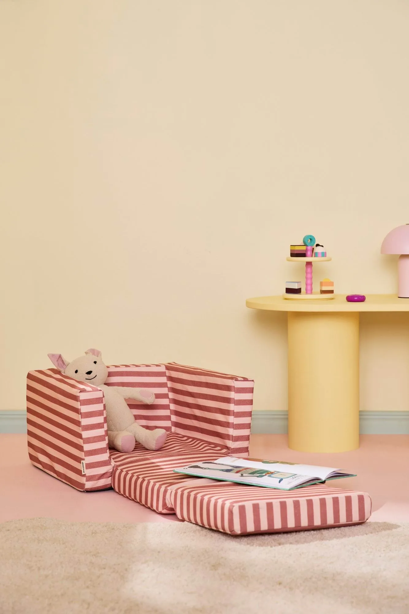 Kid's Base klapbar lænestol, Brunrosa Kid's Concept
