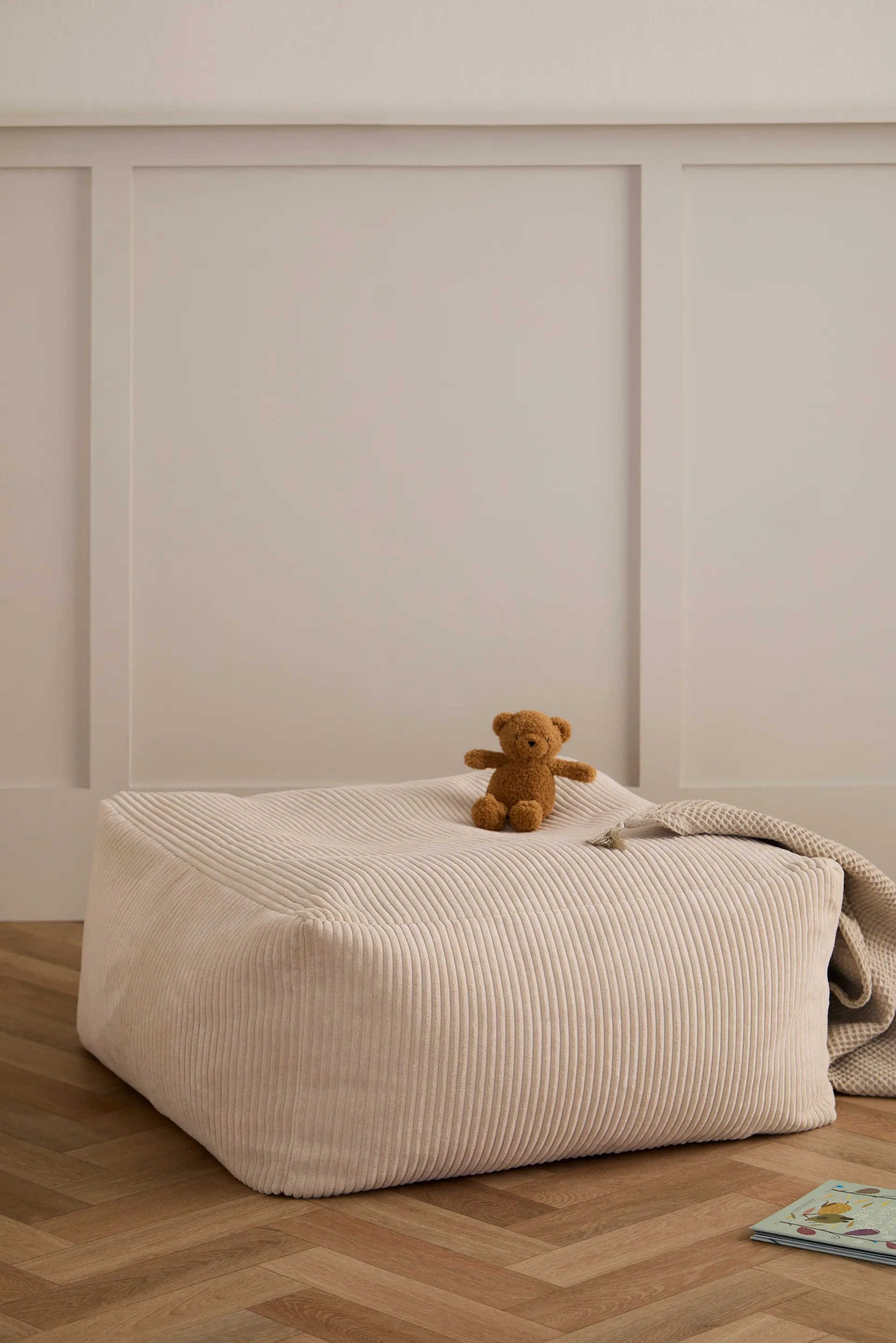 Kid's Base siddepuf 85x85x34 cm, Naturhvid Kid's Concept