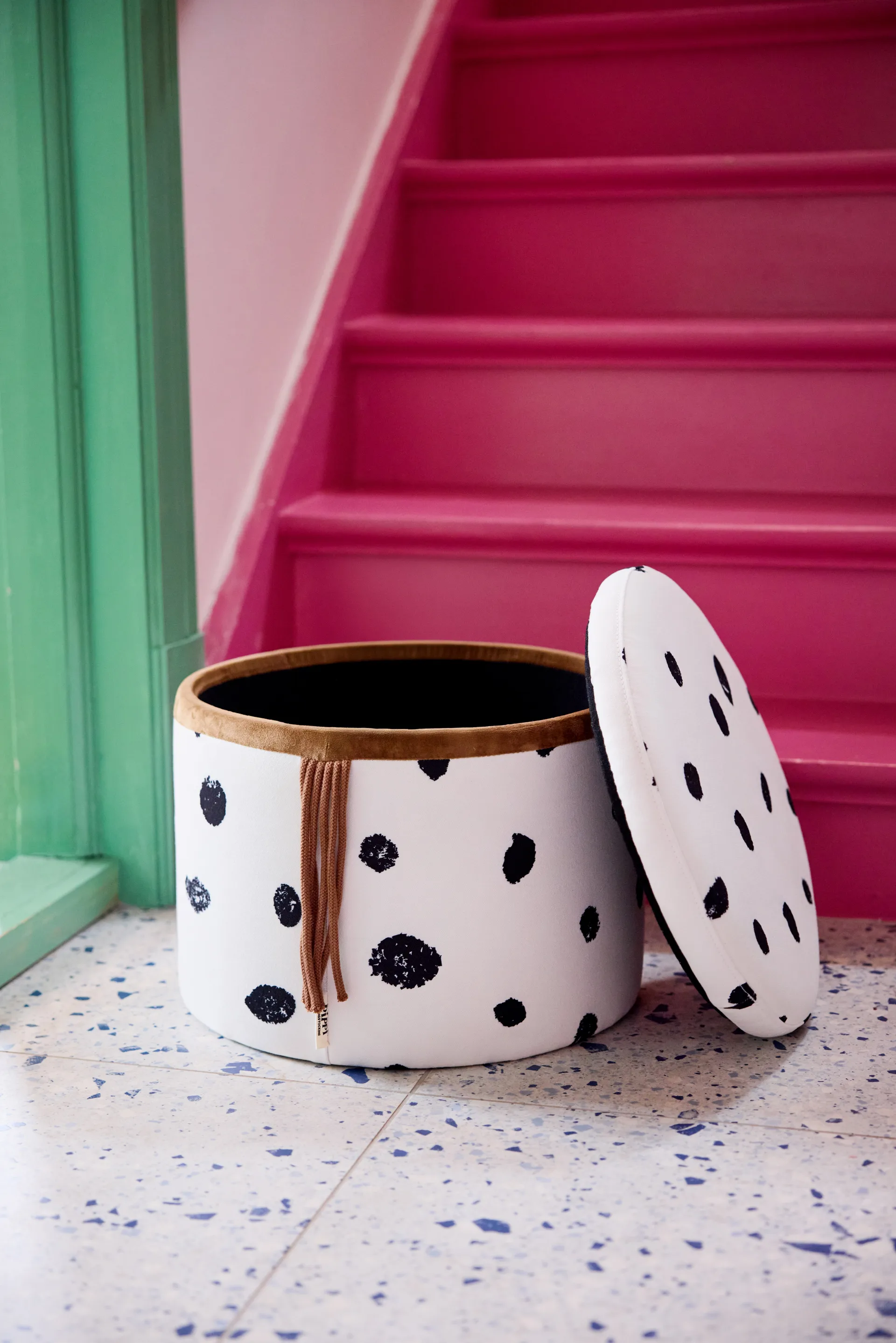 Pippi puf med opbevaring Ø40x30,5 cm, Flerfarvet Kid's Concept