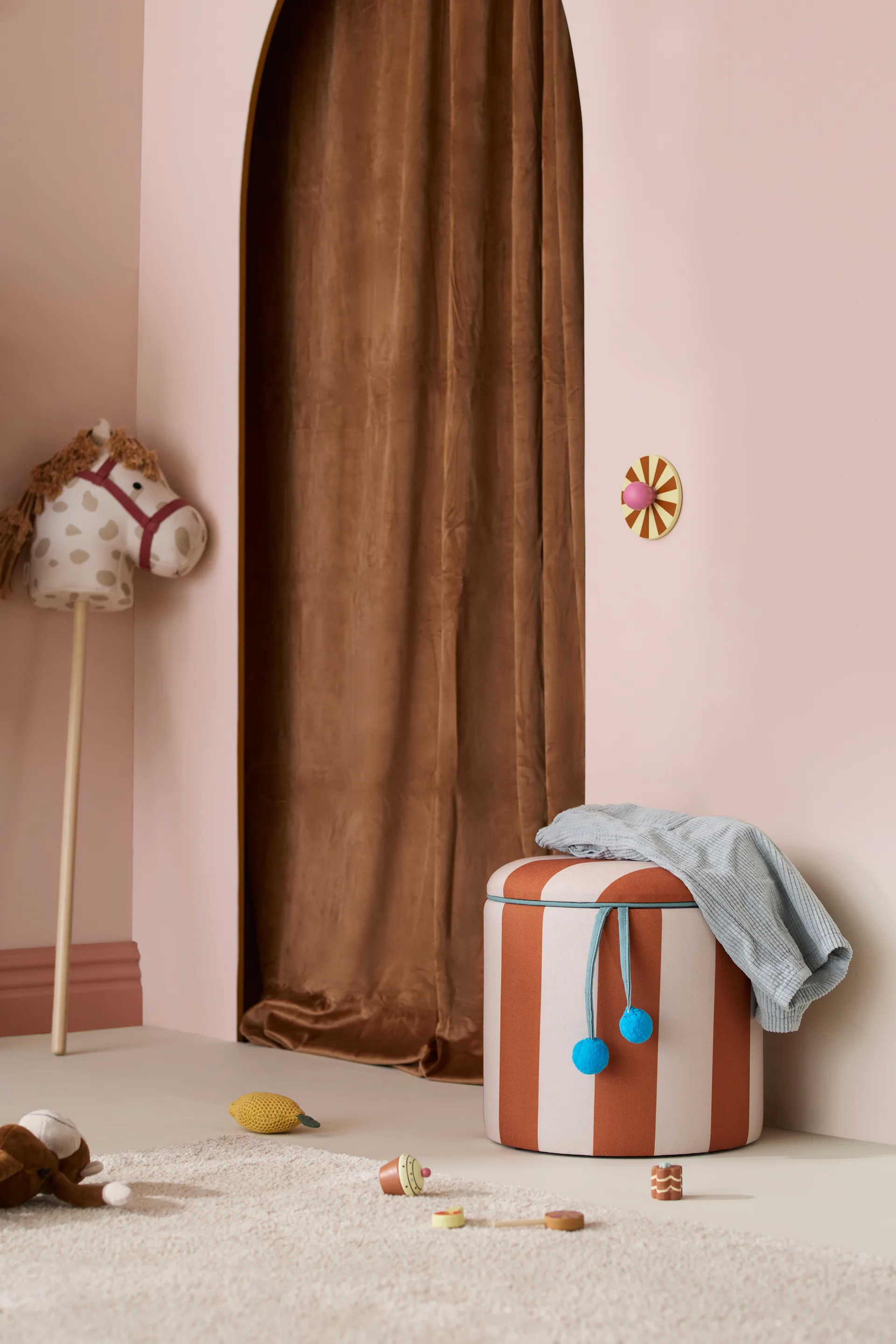 Puf cylinder med opbevaring, Brun, Ø40×30,5 cm Kid's Concept