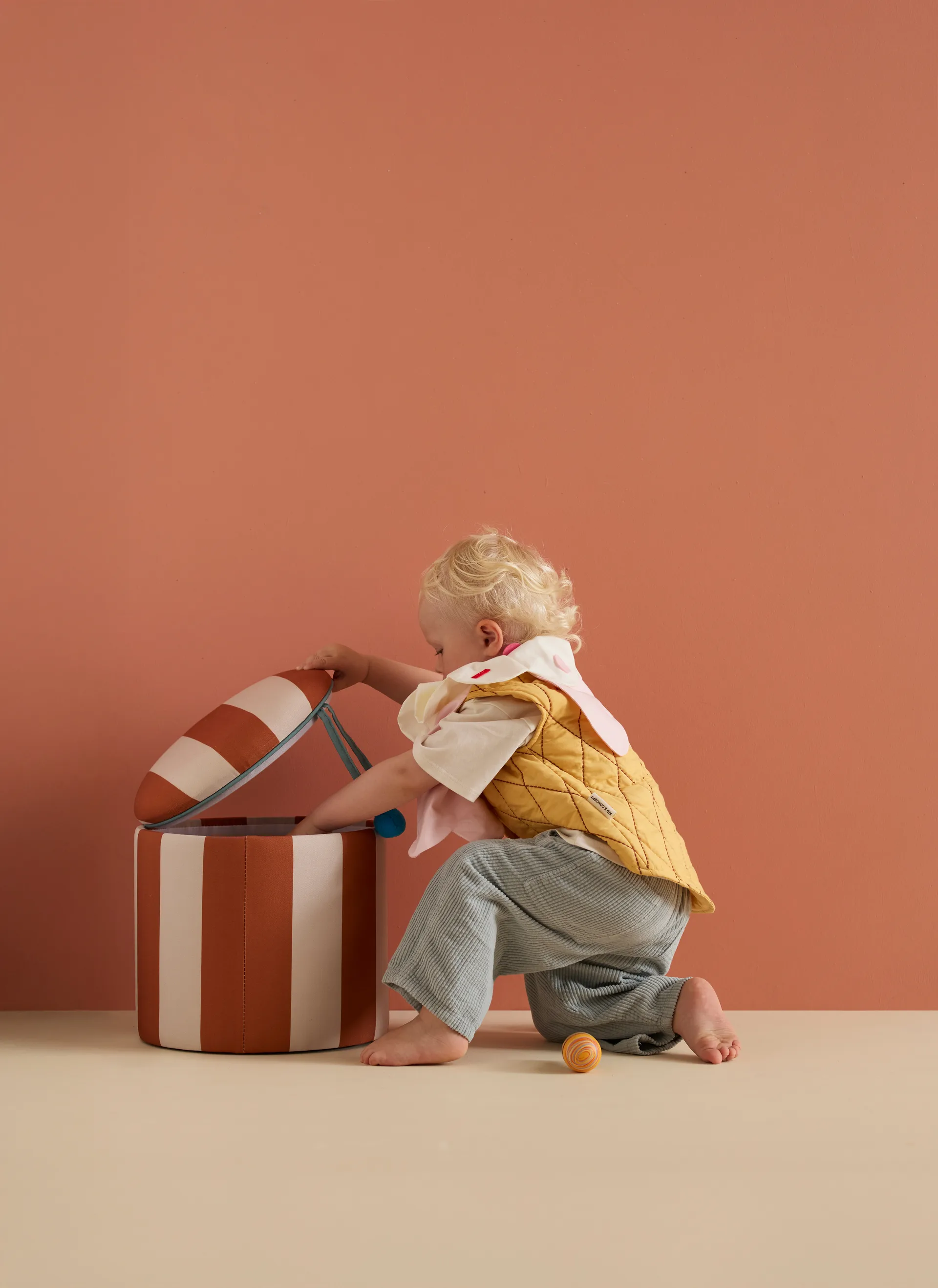 Puf cylinder med opbevaring, Brun, Ø40×30,5 cm Kid's Concept