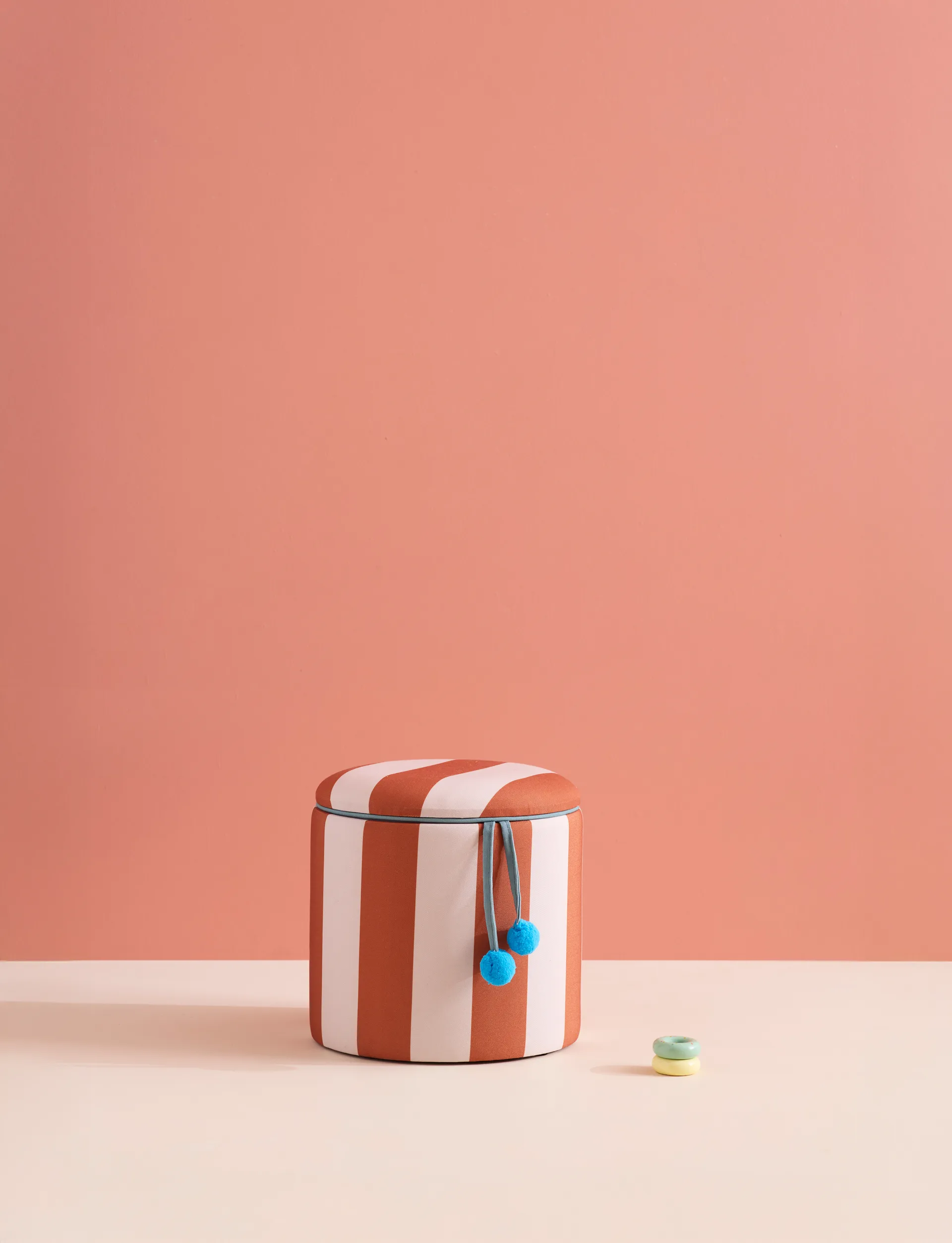 Puf cylinder med opbevaring, Brun, Ø40×30,5 cm Kid's Concept