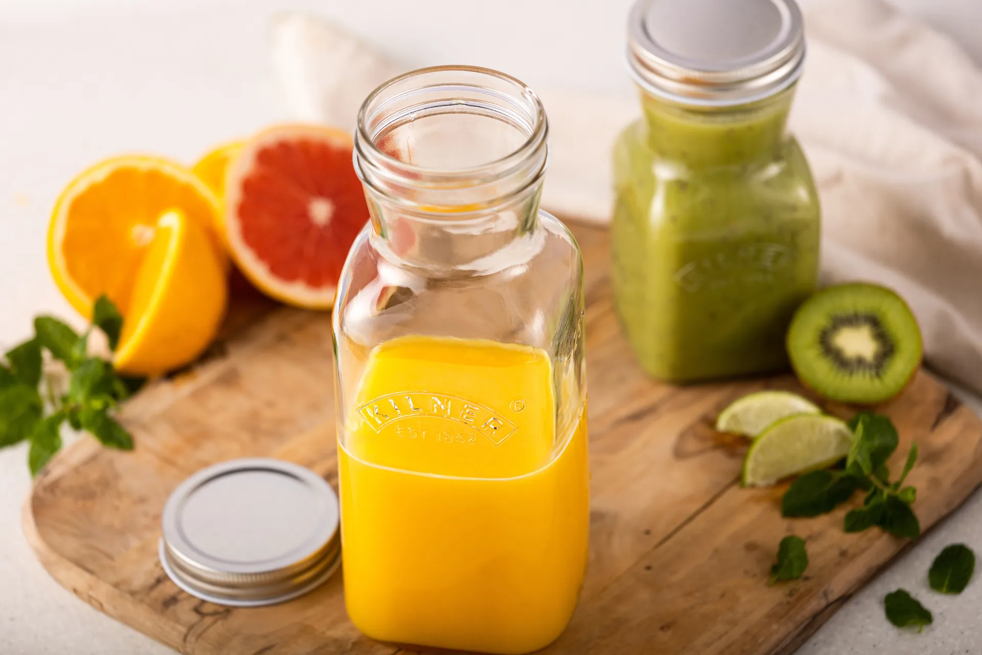 Kilner juice- og sauceflaske, Klar-rustfrit stål, 0,5 l Kilner