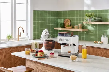 Aritsan 5KSM156 køkkenmaskine med træskål 4,7 L - Porcelain white-walnut - KitchenAid