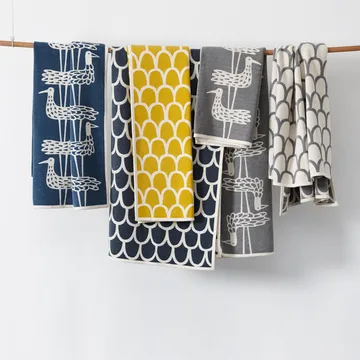 Feathers chenilleplaid - grå - Klippan Yllefabrik