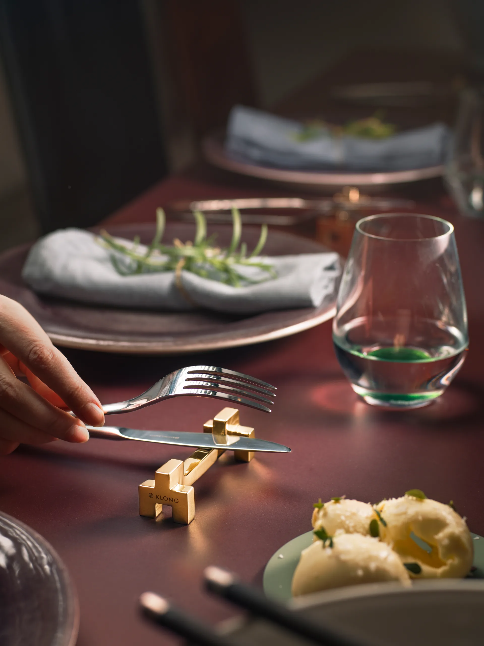 Signe bestikholder 2-pak, Messing KLONG