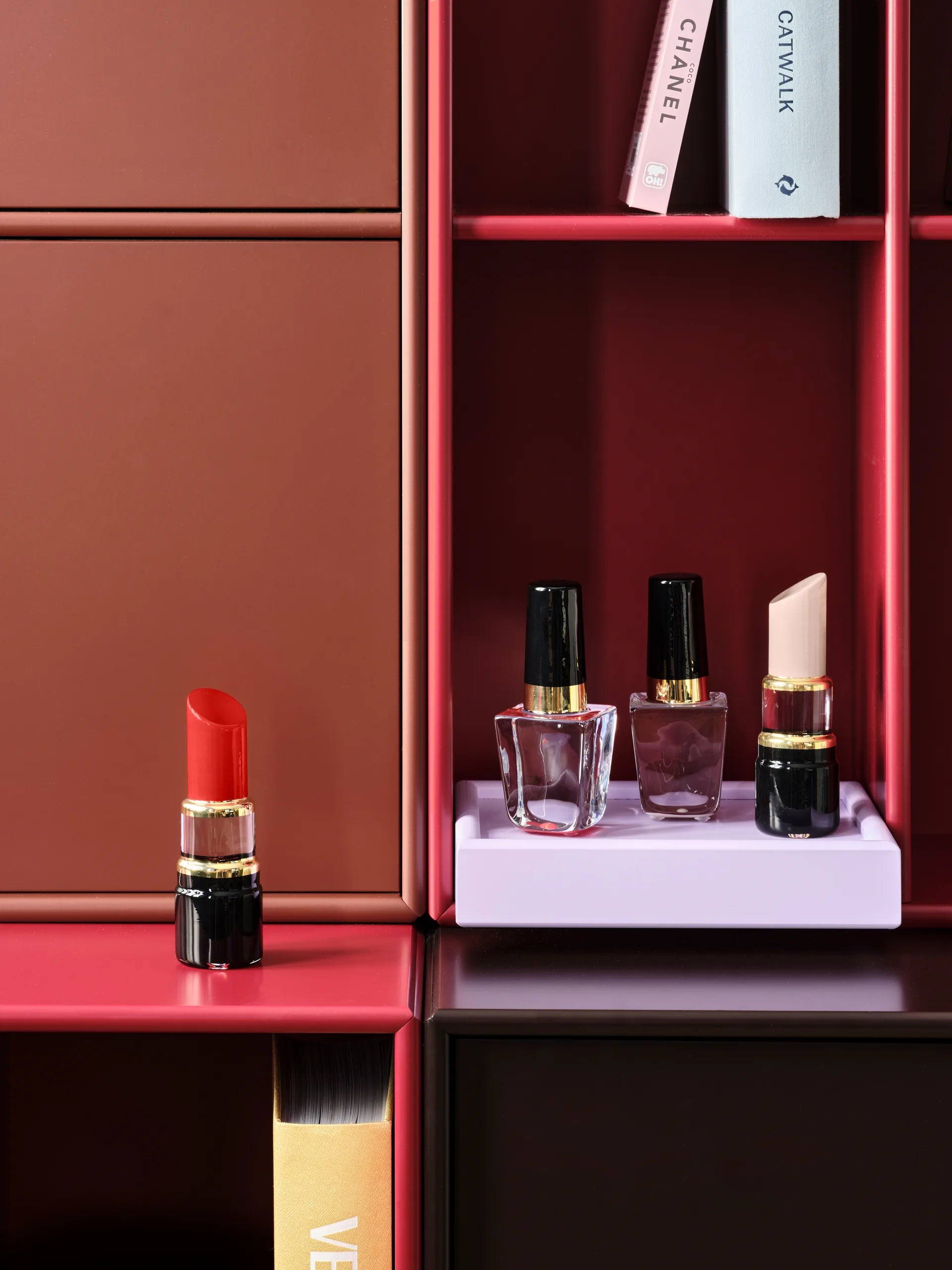 Make Up neglelak 12,4 cm, Valmuerød Kosta Boda