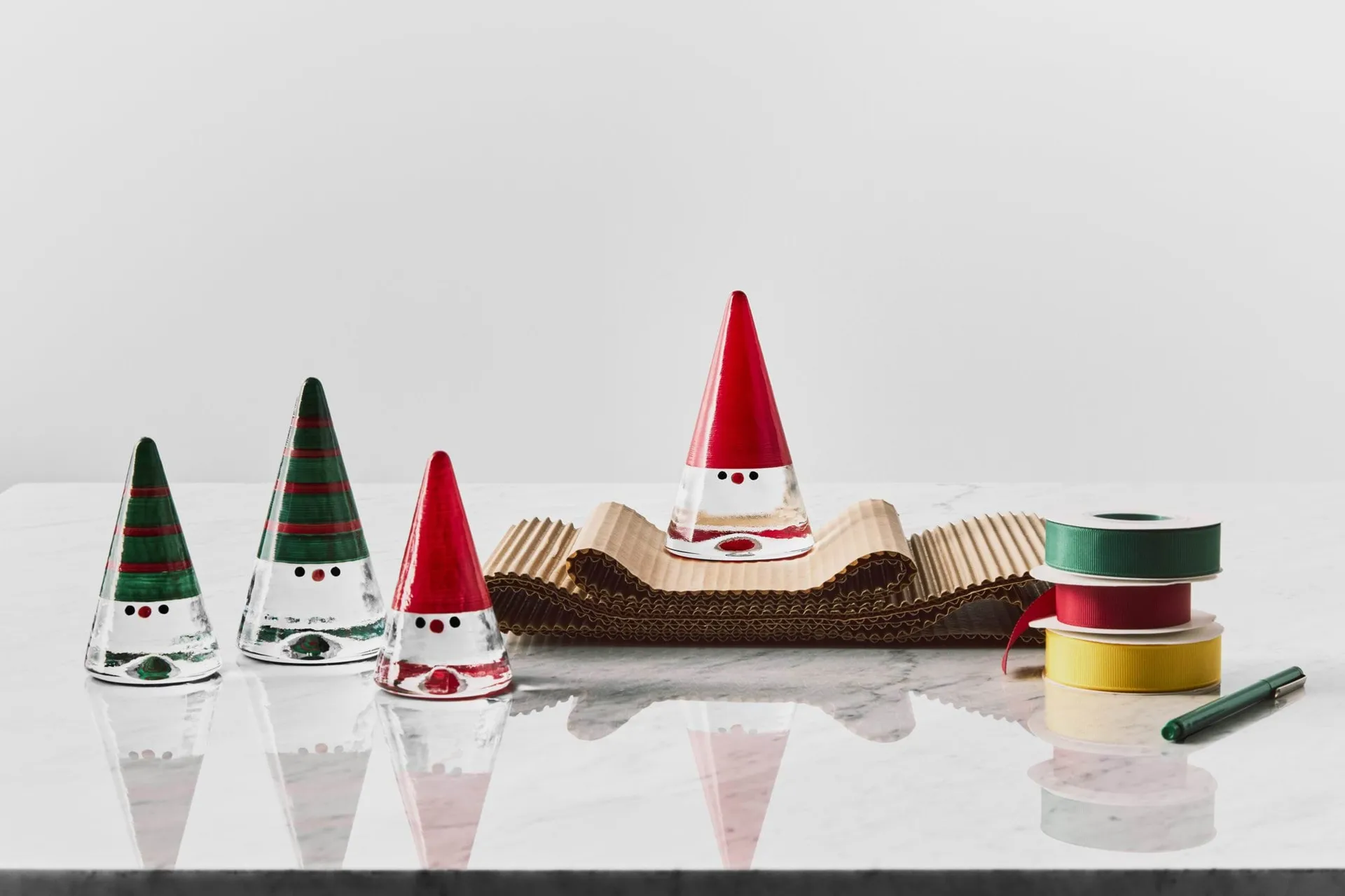Noel nisse, Rød, 15 cm Kosta Boda