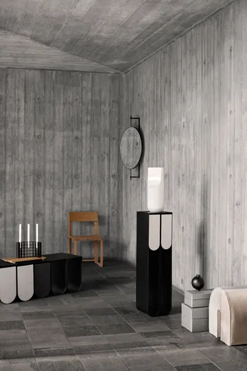 Buet piedestal - Black - Kristina Dam Studio