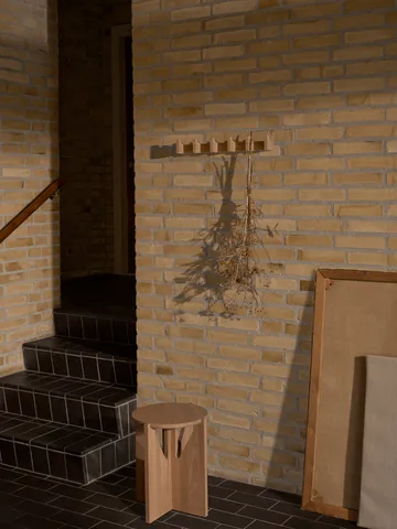 Column knagerække 49 cm - Lysolieret eg - Kristina Dam Studio