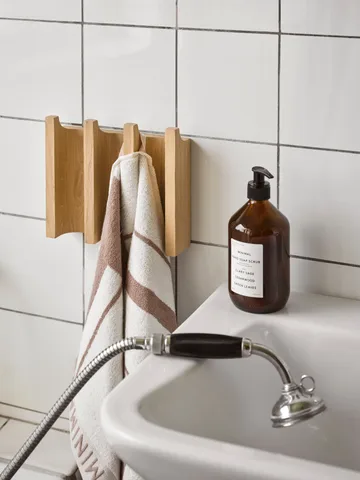 Column knagerække - Varm olieret eg - Kristina Dam Studio