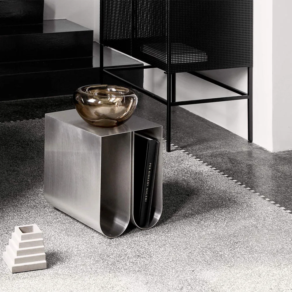 Curved sidebord, Black Kristina Dam Studio