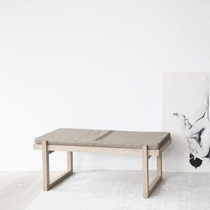 Minimal bænk - Oak - Kristina Dam Studio