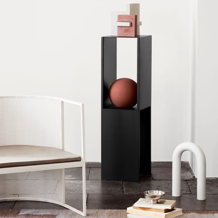 Pedestal sidebord, Black Kristina Dam Studio
