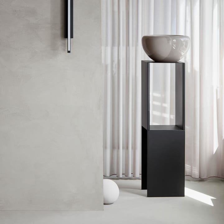 Pedestal sidebord, Black Kristina Dam Studio