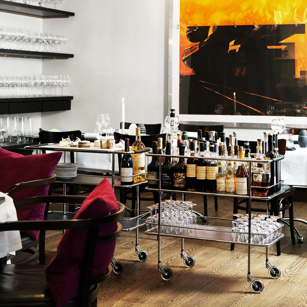 Cargo serveringsvogne, Matteret glas-krom Lammhults