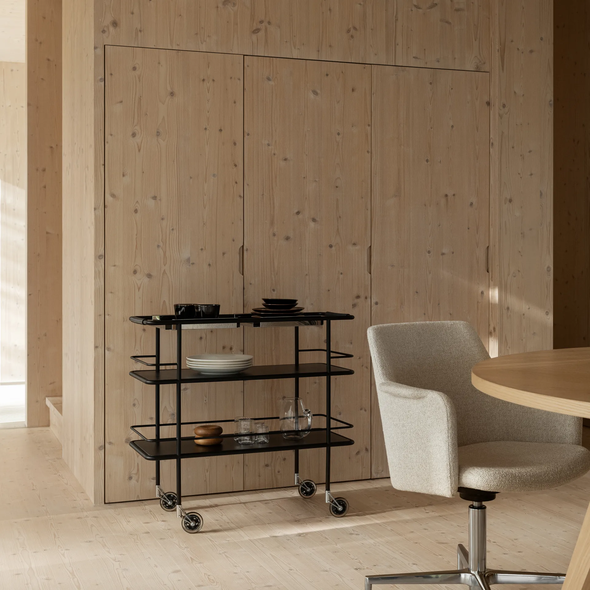Cargo Support serveringsvogn, Sort Lammhults