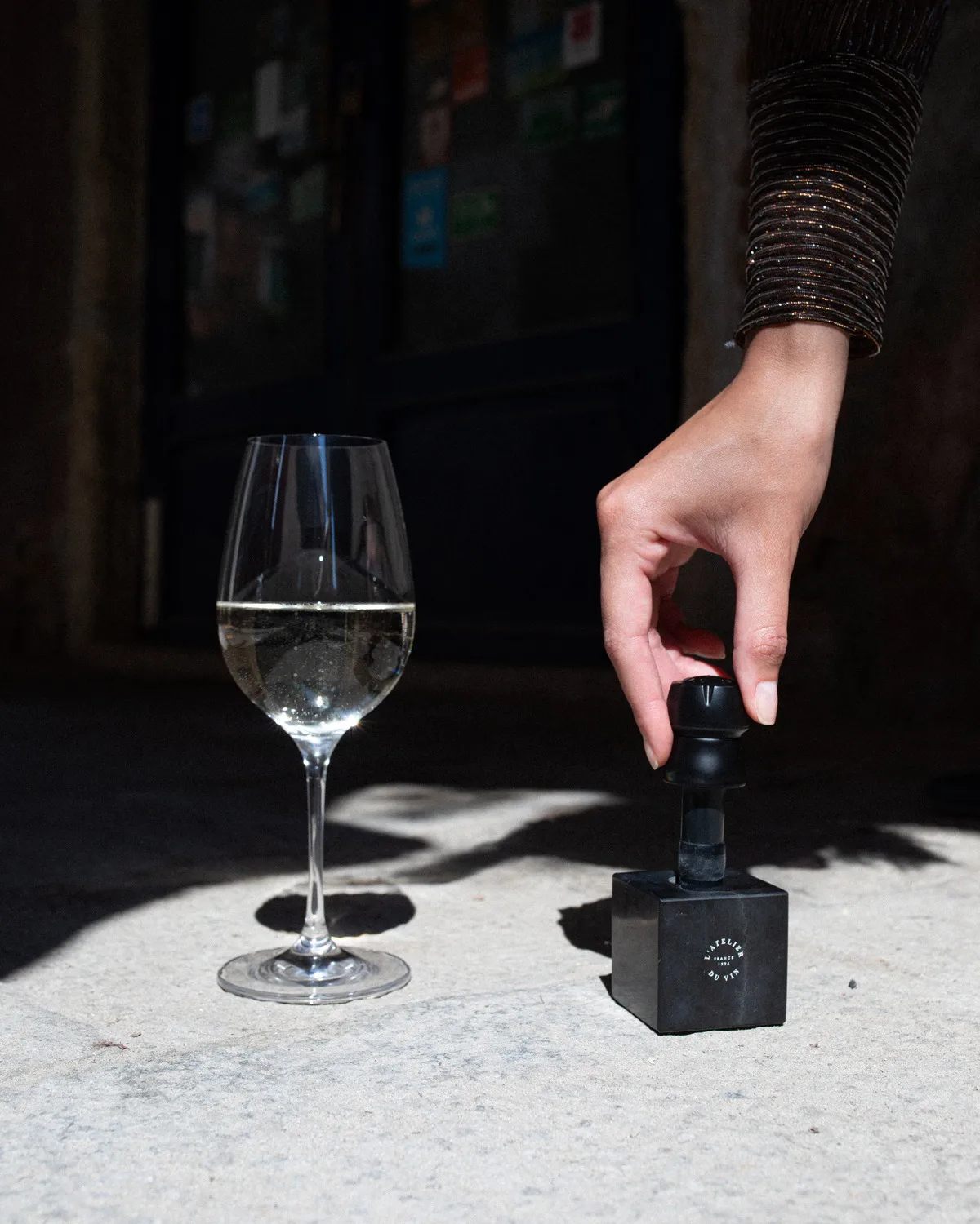 Champagne korkprop, Sort-marmor L'Atelier du Vin