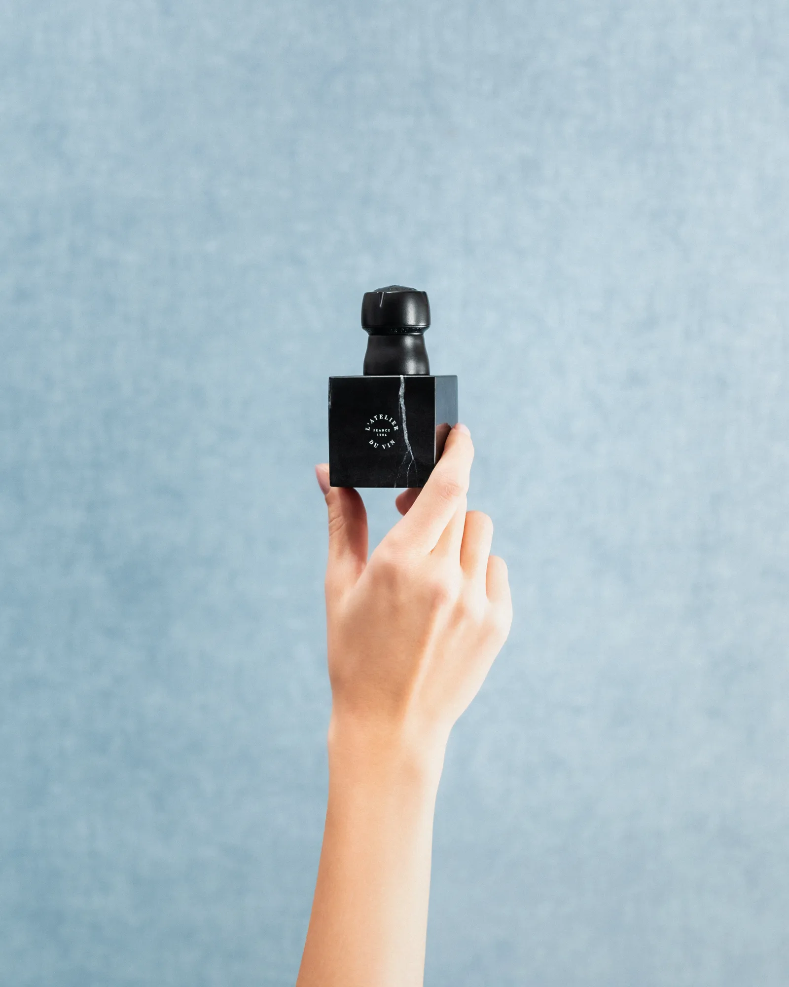 Champagne korkprop, Sort-marmor L'Atelier du Vin