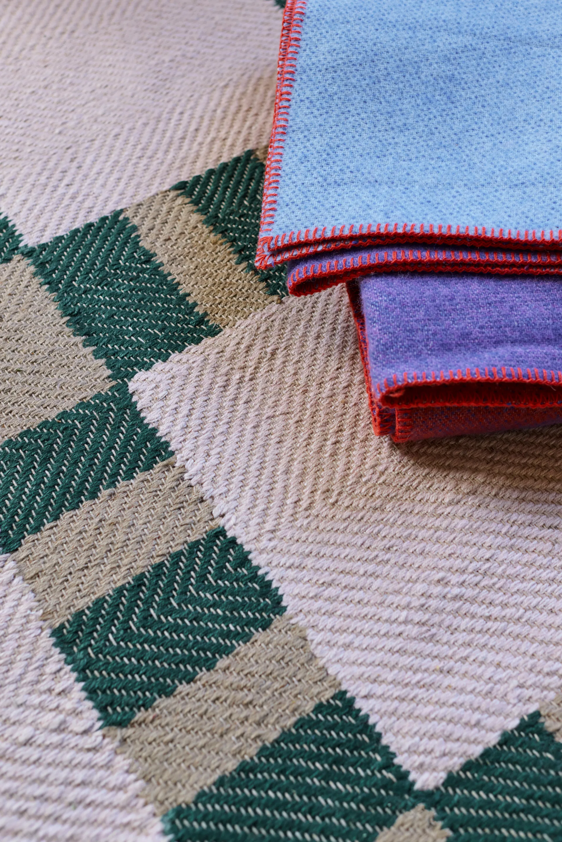 Evelina Kroon jutetæppe 250x350 cm, Korean chives Layered