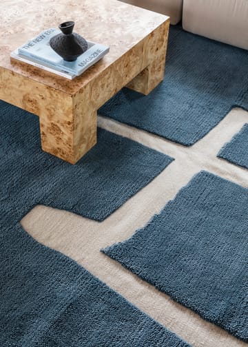 Gotland Klint uldtæppe - Cornflower blue 180x270 cm - Layered