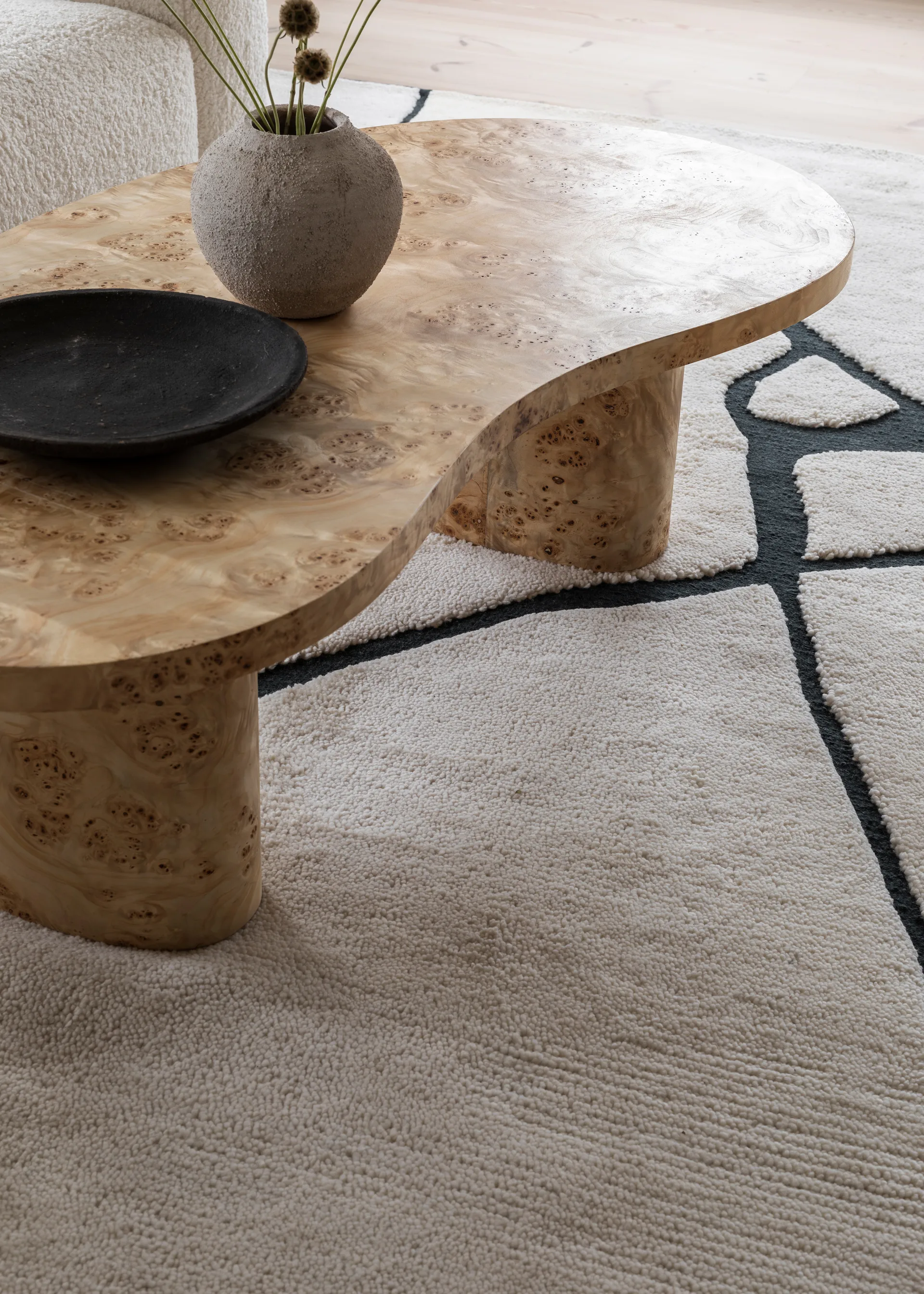 Gute uldtæppe, Black and white 180x270 cm Layered