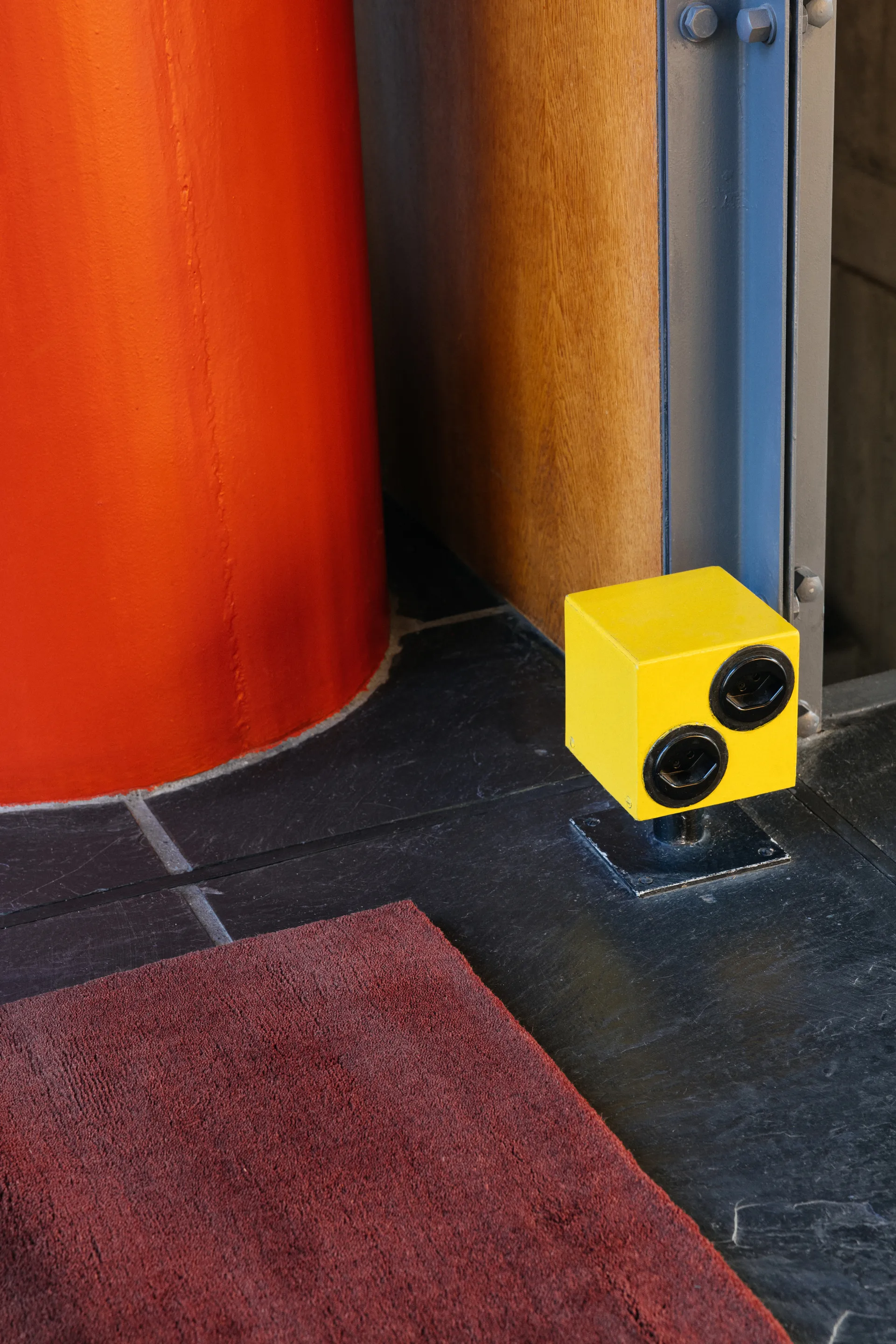 Solid Wool uldmåtte, Ruby red, 250x350 cm Layered