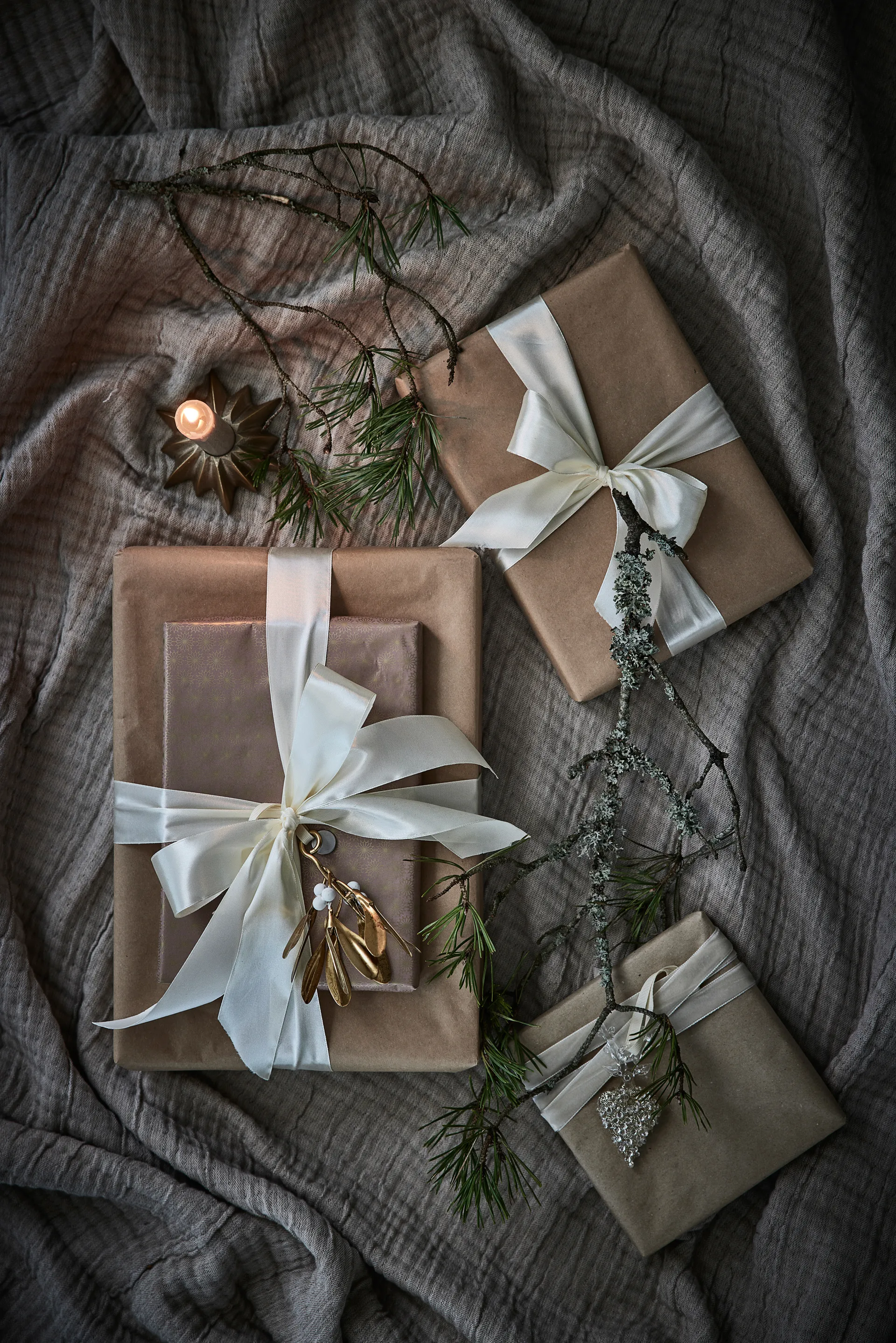 Caville lysestage stjerne 8 cm, Light gold Lene Bjerre