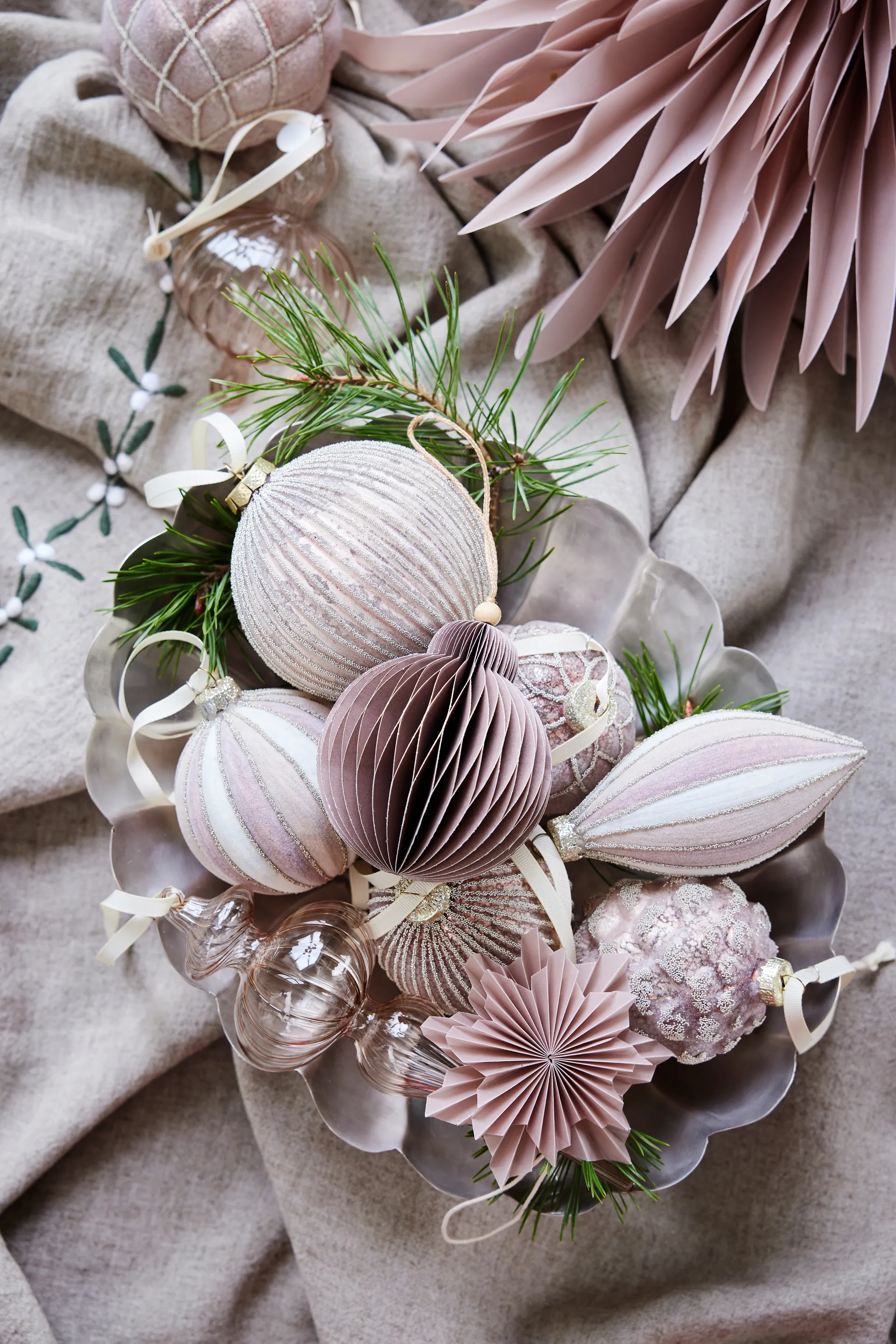 Paline dekorationsophæng 10 cm, Dark rose-silver Lene Bjerre