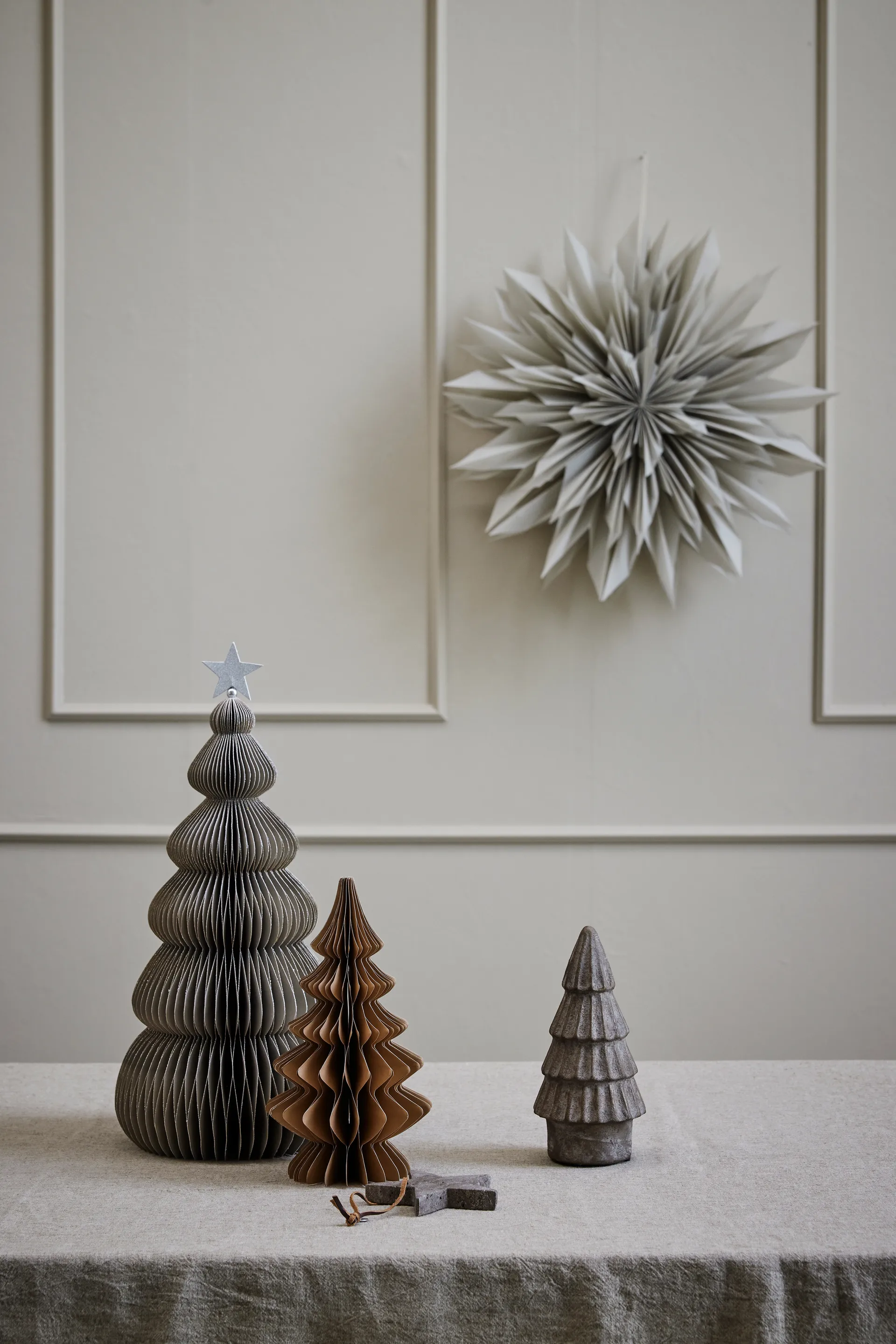 Palisia dekorationsstjerne Ø40 cm, Light grey Lene Bjerre