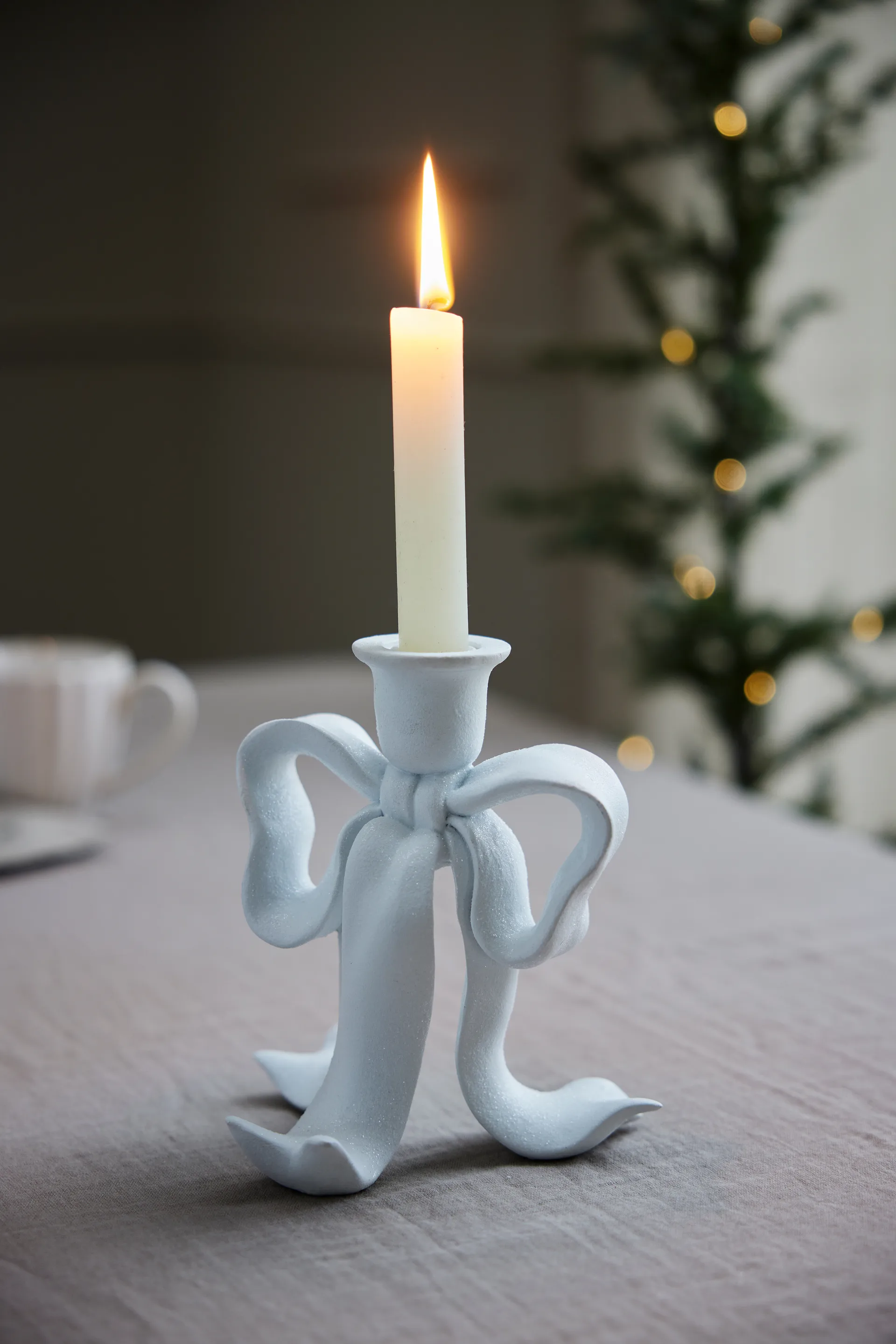 Serafina bow lysestage 19,7 cm, Hvid Lene Bjerre