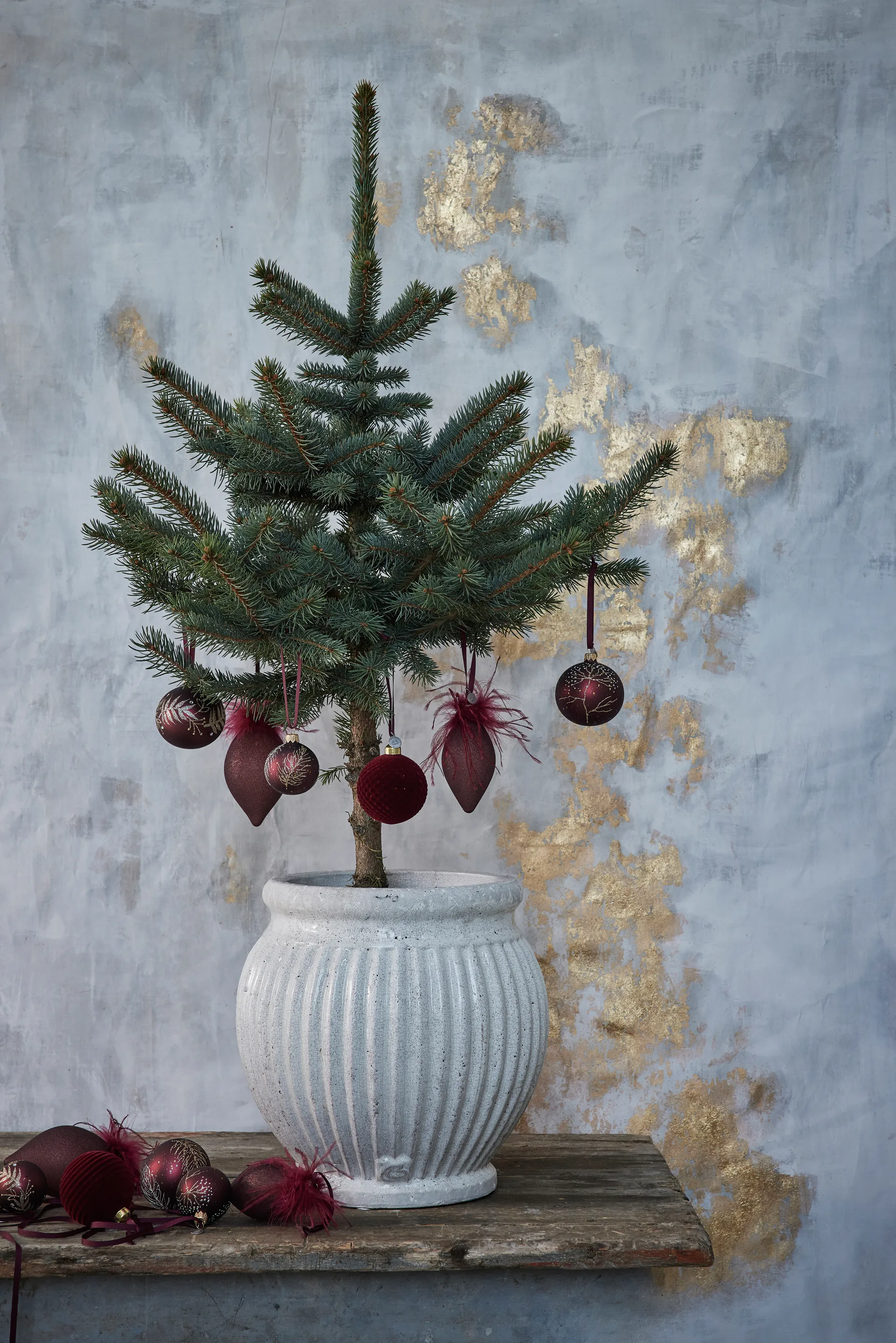 Velvitie julekugle riflet Ø8 cm, Pomegranate Lene Bjerre