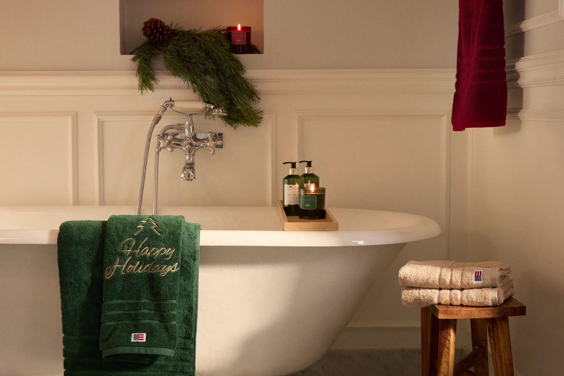 Happy Holidays Juniper økologisk håndklæde 50x70 cm, Green-Light Beige Lexington