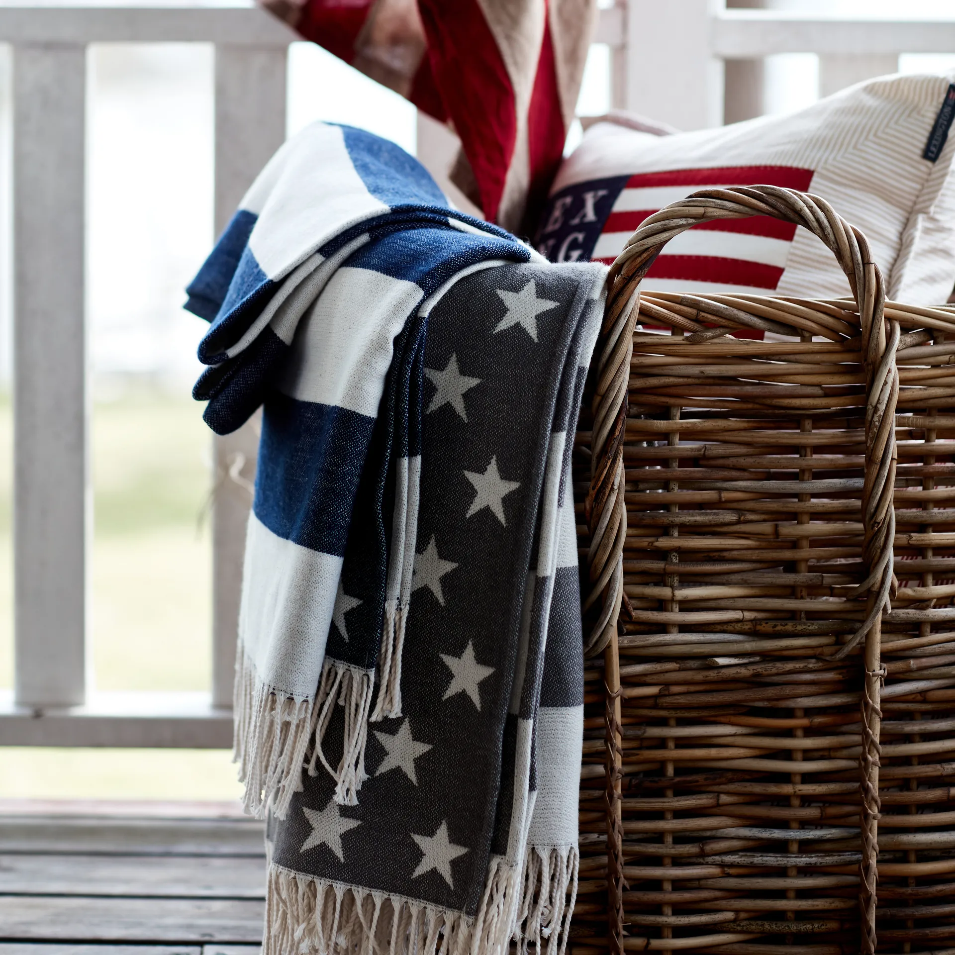 Icons Flag plaid 130x170 cm, White/Navy Lexington