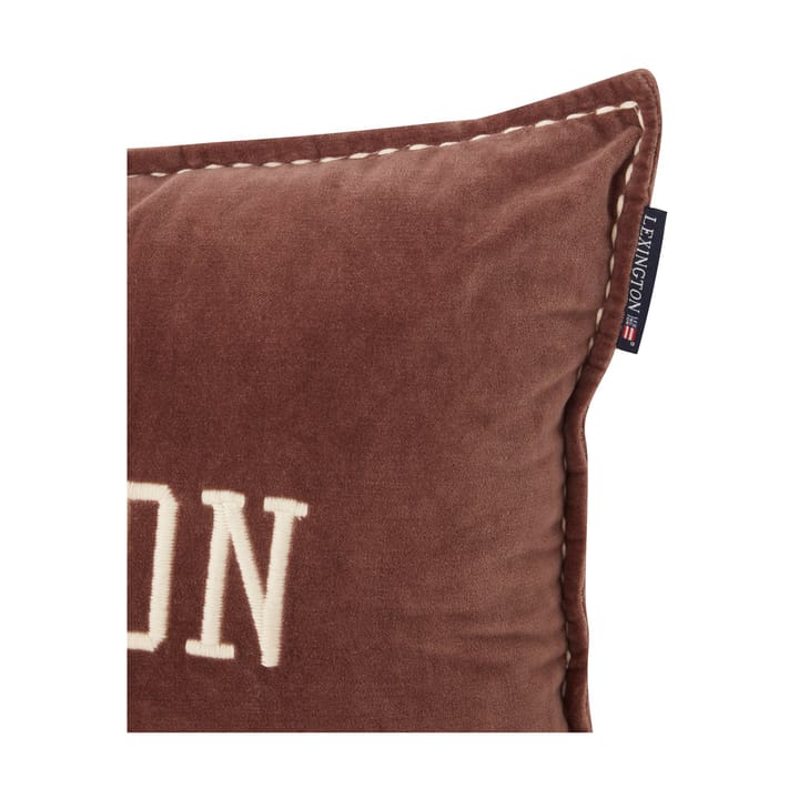 Logo Message Organic Cotton Velvet pude 40x60 cm, Brown Lexington