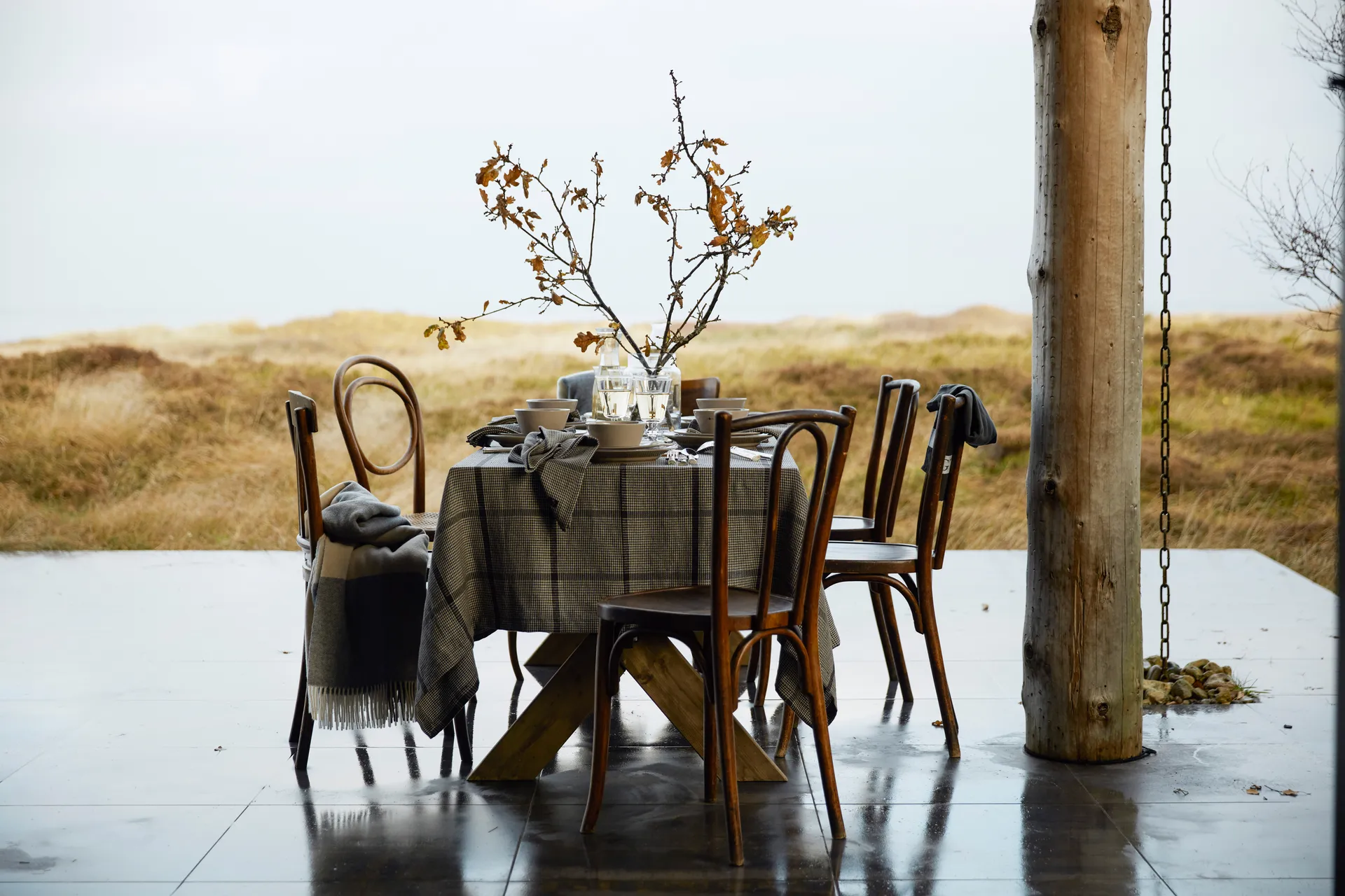 Pepita Check Cotton Linen borddug 150x250 cm, Dark gray/Beige Lexington