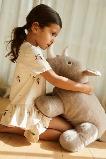 Barnaby Rhino plysdyr næsehorn large - Stone beige - Liewood