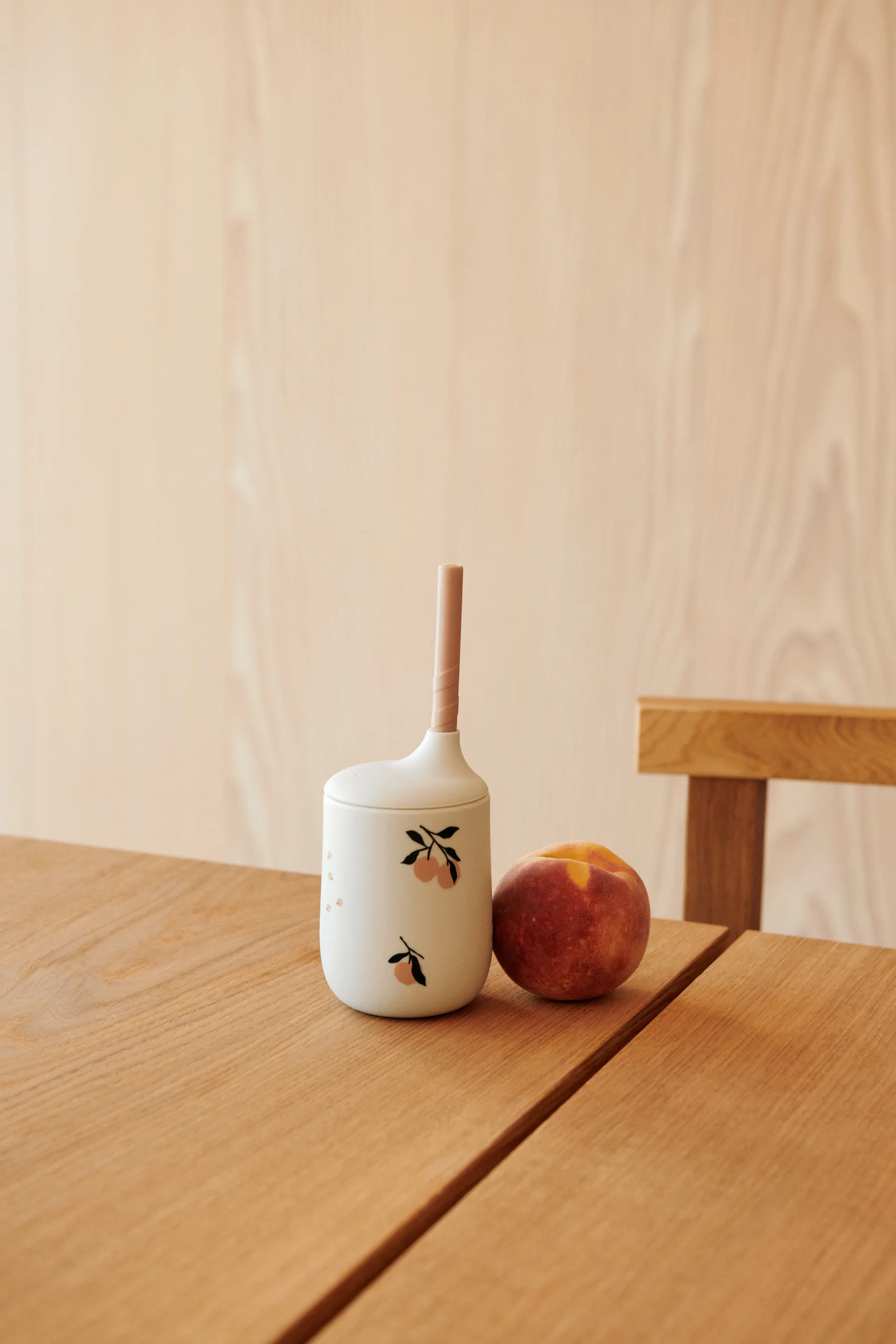 Ellis printed sippy cup tudkop med sugerør 23 cl, Peach-Sea shell mix Liewood