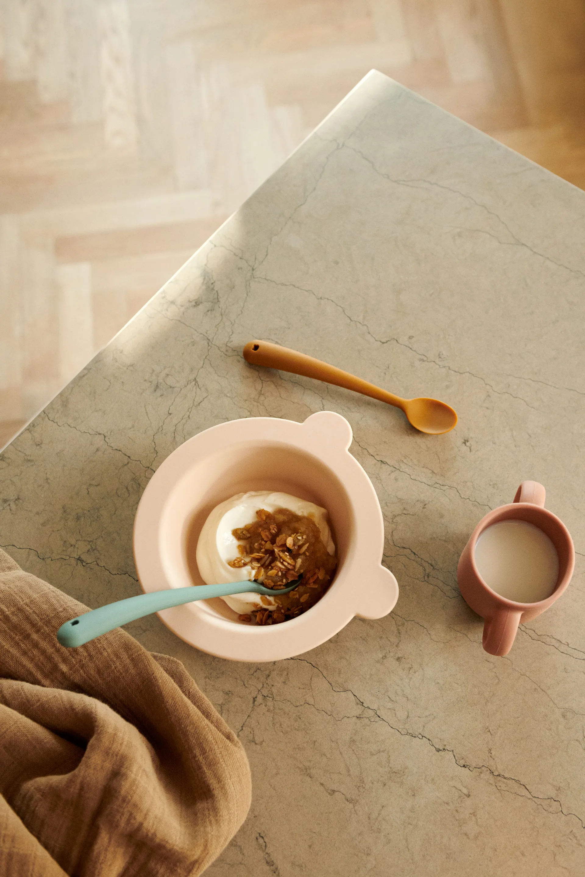 Peony skål med sugekop Ø16 cm 2 dele, Mustard-tuscany rose mix Liewood