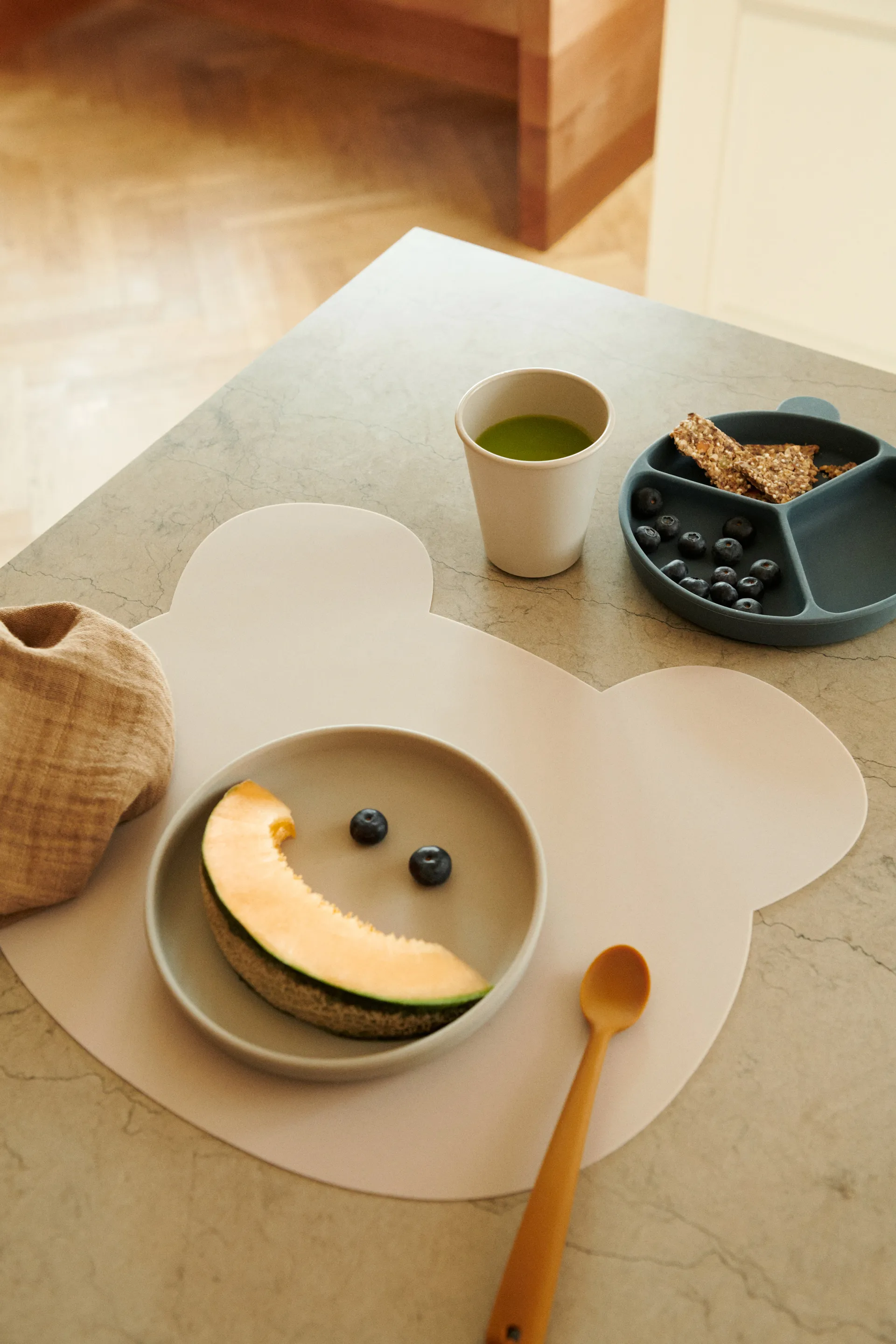 Stacy delt børnetallerken 2-pak, Sea blue-Whale blue Liewood